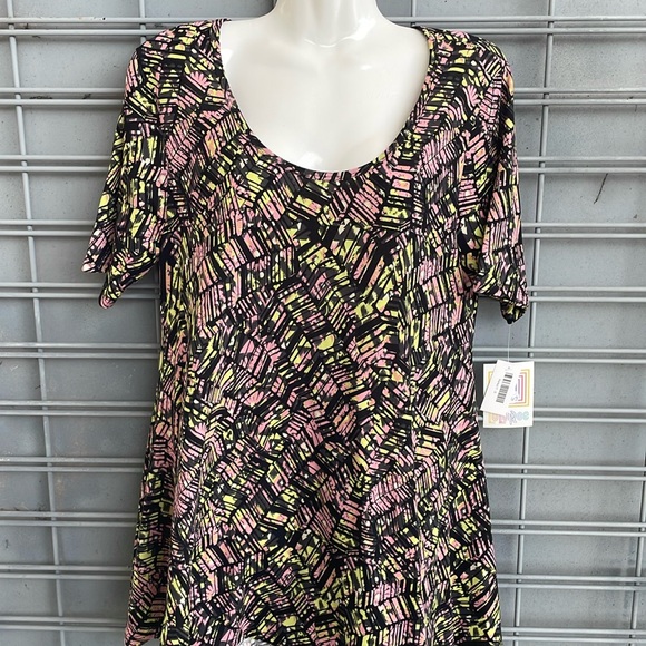 LulaRoe Floral & Geometric Print Perfect T Tunic Top-#10163 - Picture 6 of 11